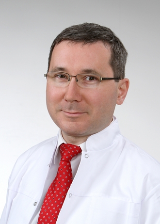 dr Piotr Broda